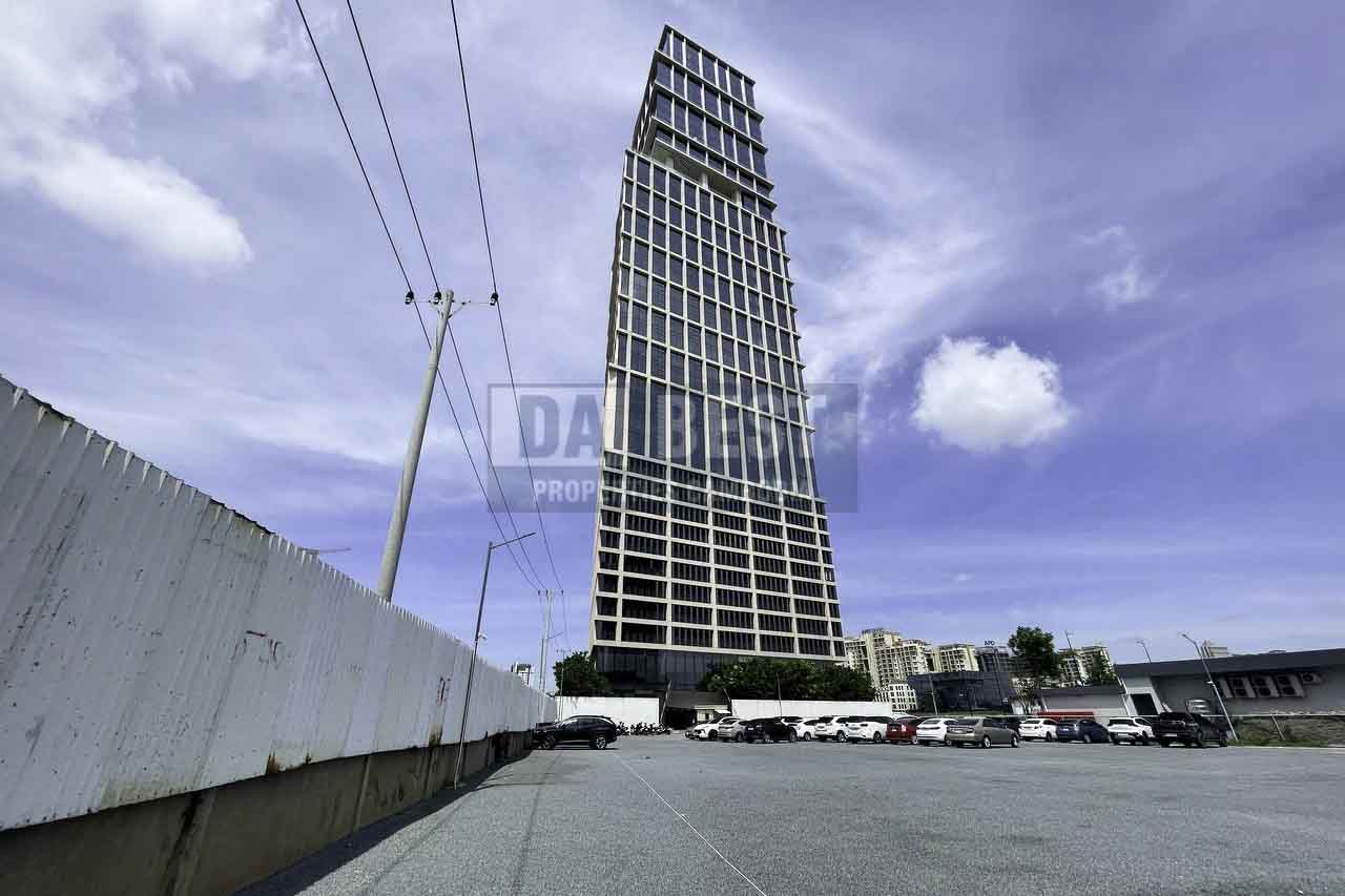 photo_2025-10-06_13-26-51 -office-building-exterior.jpeg